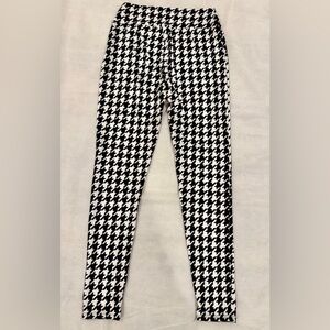 Fashion Nova Black & White Houndstooth Leggings | High Rise Stretch | Size S